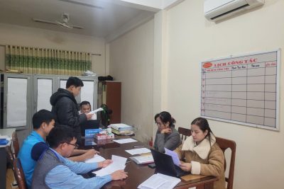 Chi bộ trường THPT Đinh Tiên Hoàng thực hiện công tác kiểm tra giám sát năm 2025